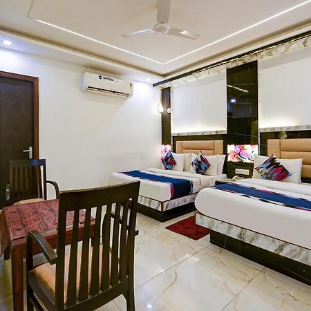 Hotel Shri Vinayak In City Centre At New Delhi Railway Station-By Rcg Hotels Exterior foto