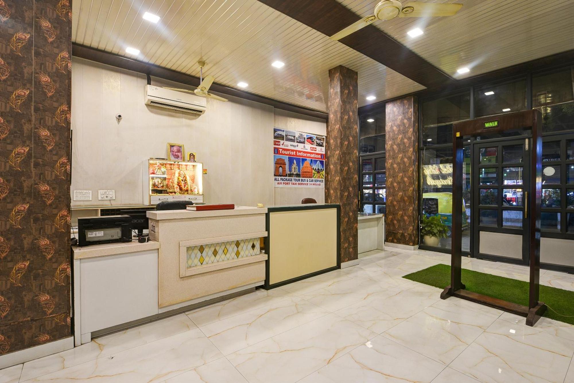 Hotel Shri Vinayak In City Centre At New Delhi Railway Station-By Rcg Hotels Exterior foto