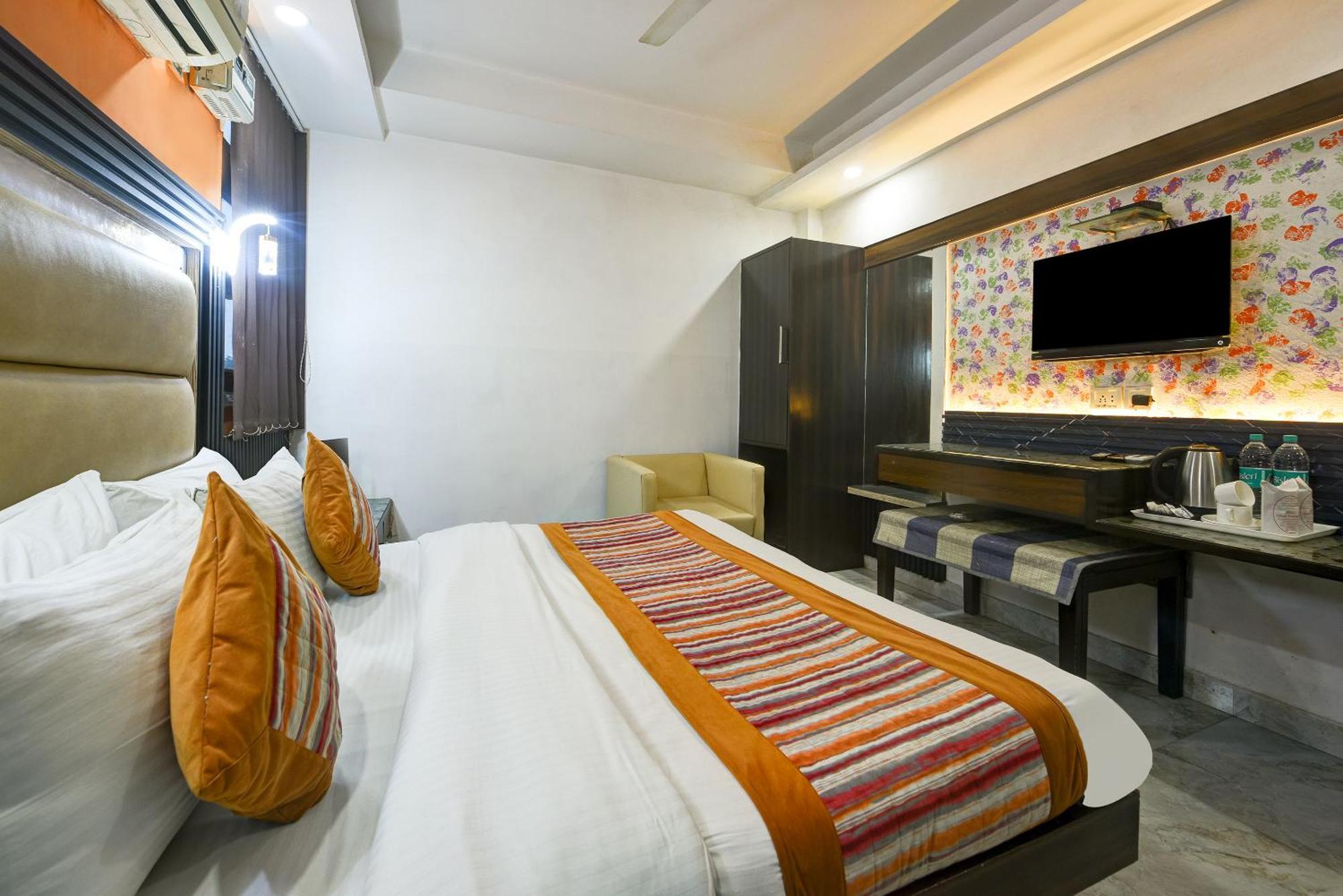 Hotel Shri Vinayak In City Centre At New Delhi Railway Station-By Rcg Hotels Exterior foto