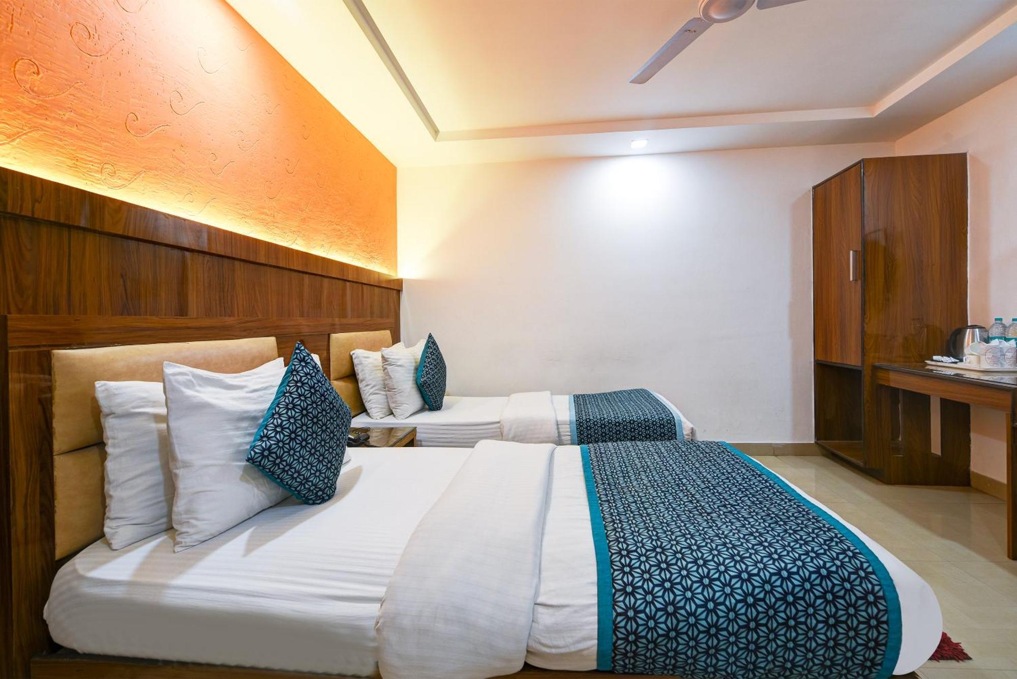 Hotel Shri Vinayak In City Centre At New Delhi Railway Station-By Rcg Hotels Exterior foto