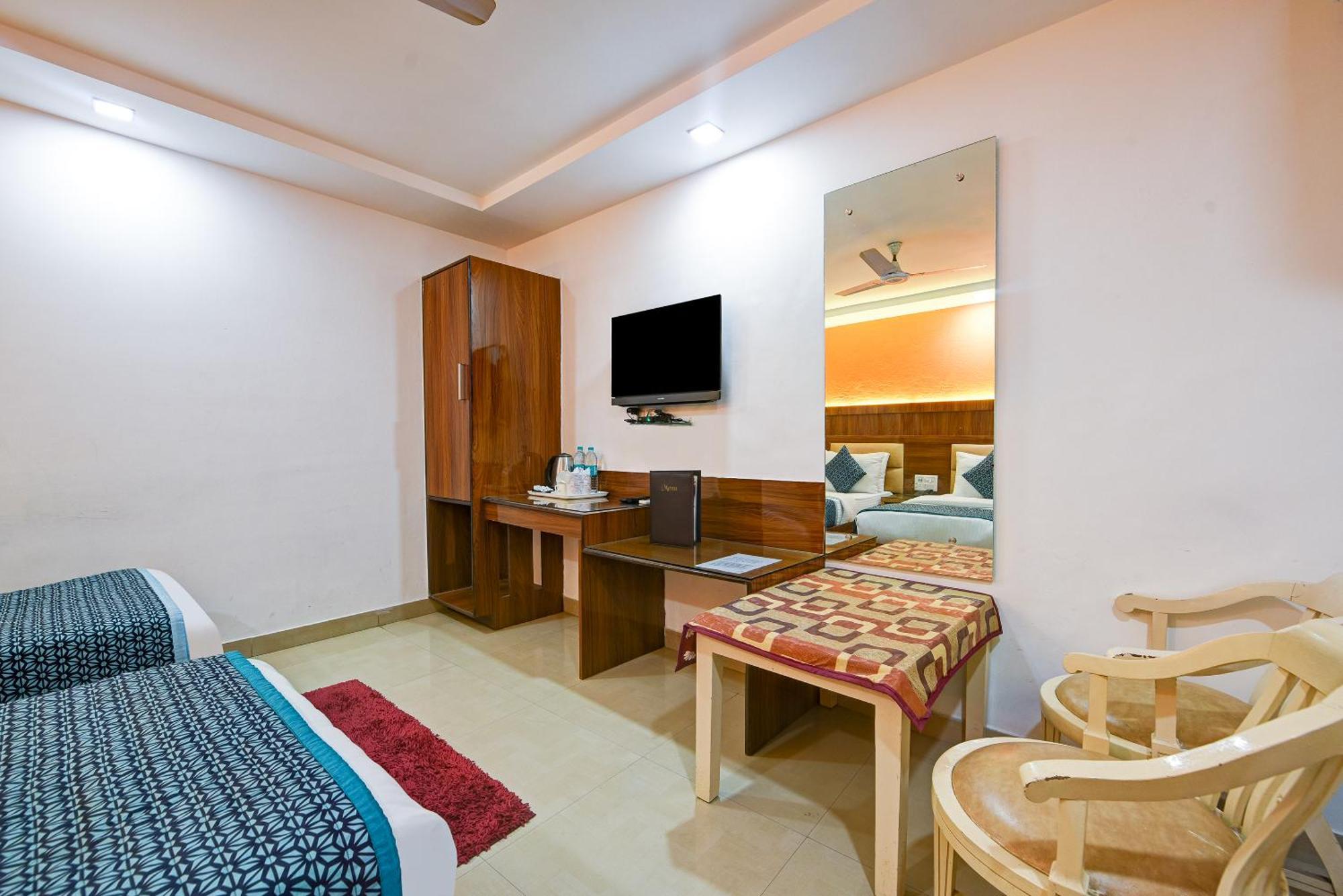 Hotel Shri Vinayak In City Centre At New Delhi Railway Station-By Rcg Hotels Exterior foto
