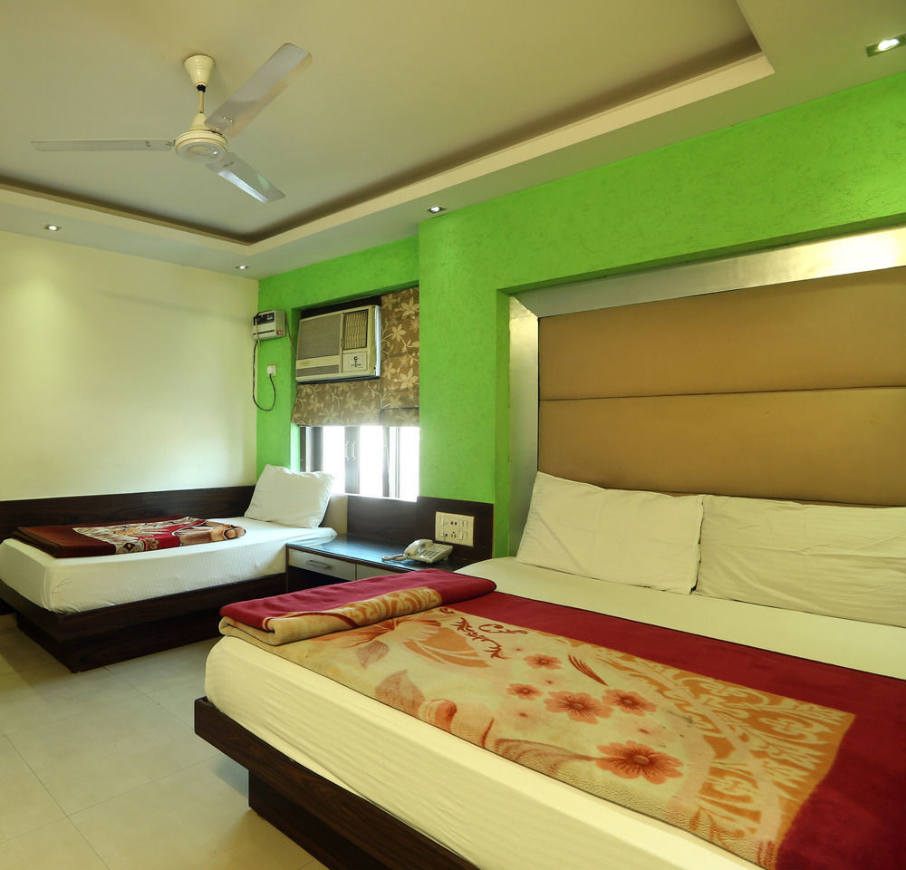 Hotel Shri Vinayak In City Centre At New Delhi Railway Station-By Rcg Hotels Exterior foto